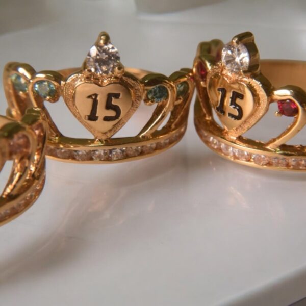 Anillo Corona grande 15 Años - Imagen 4
